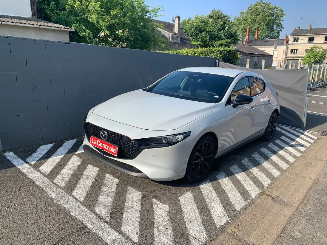MAZDA  3 IV phase 2
