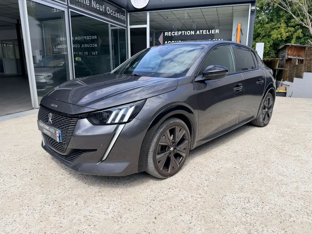 PEUGEOT  208 II