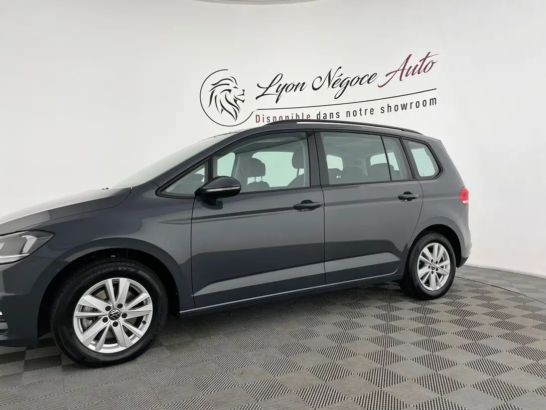 VOLKSWAGEN  TOURAN III