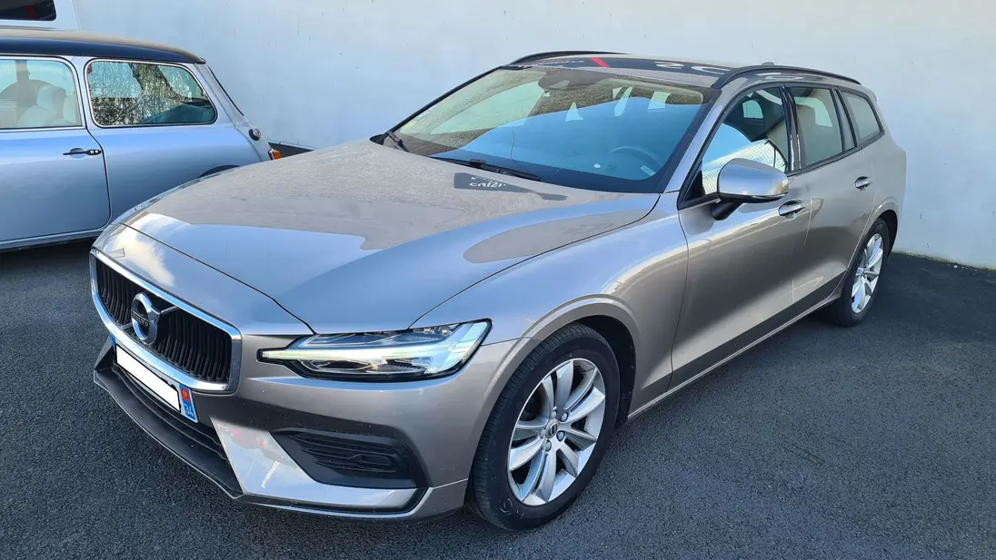 VOLVO  V60 II