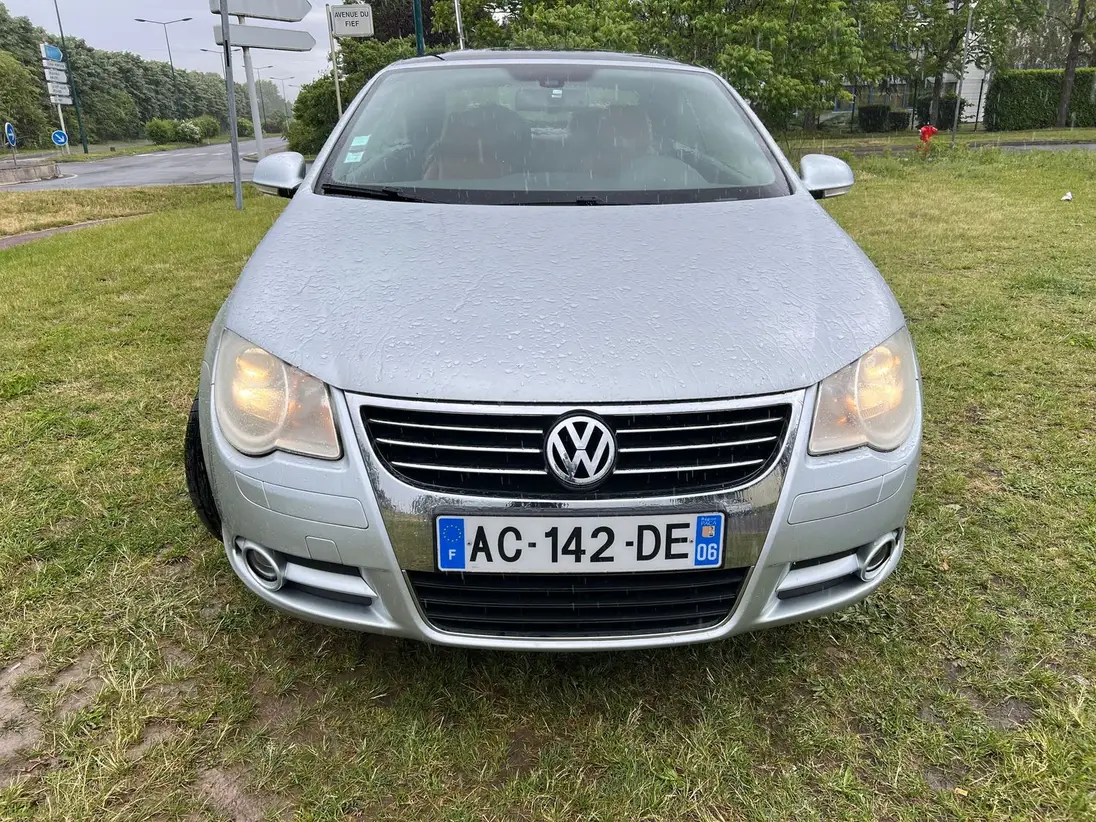 VOLKSWAGEN   EOS