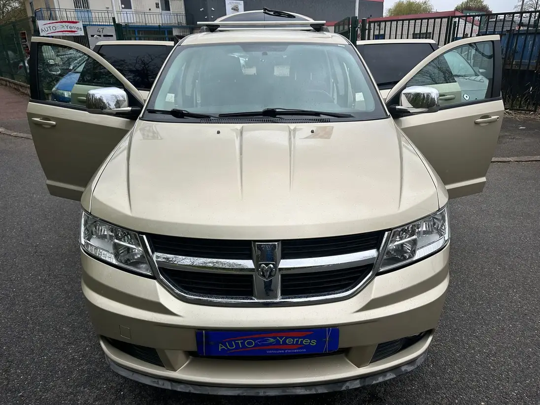 DODGE     JOURNEY