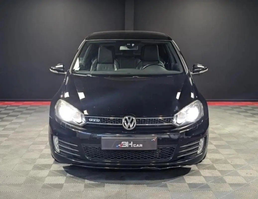 VOLKSWAGEN    GOLF VI