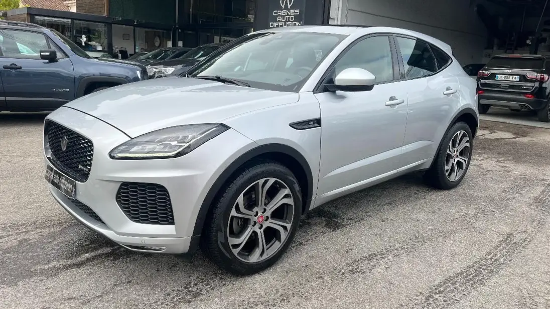 JAGUAR  E-PACE