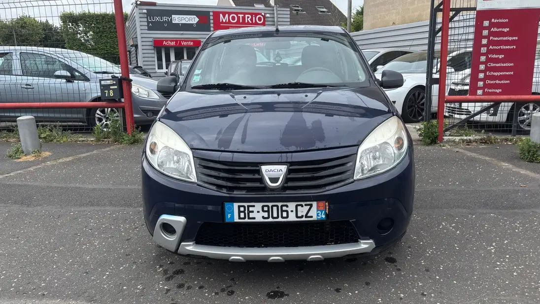 DACIA   SANDERO