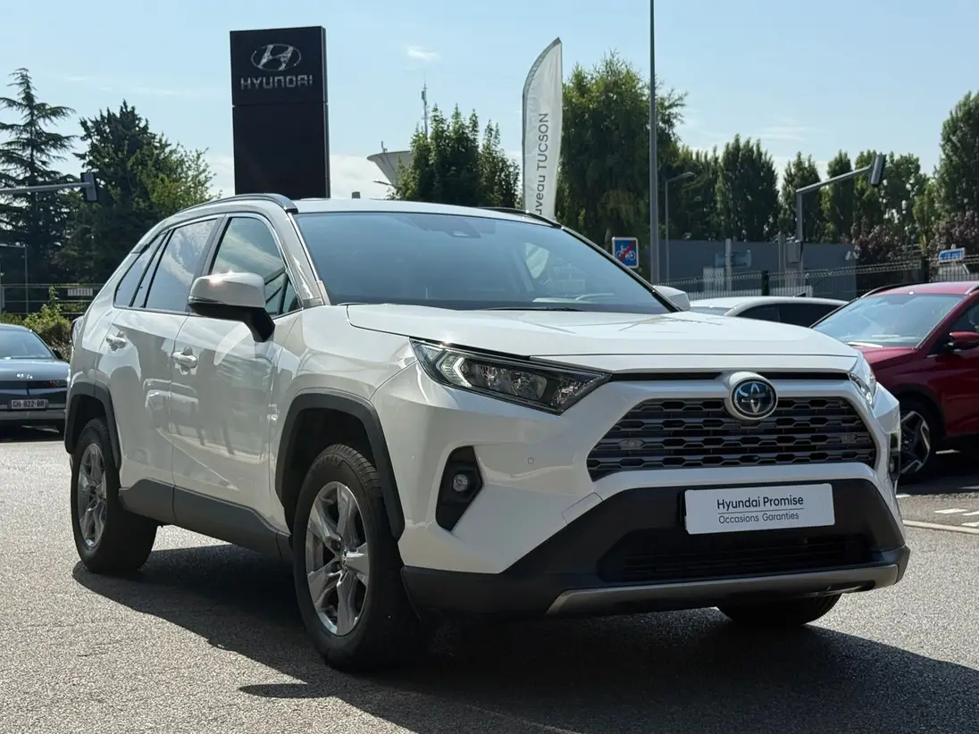 TOYOTA     RAV 4 V