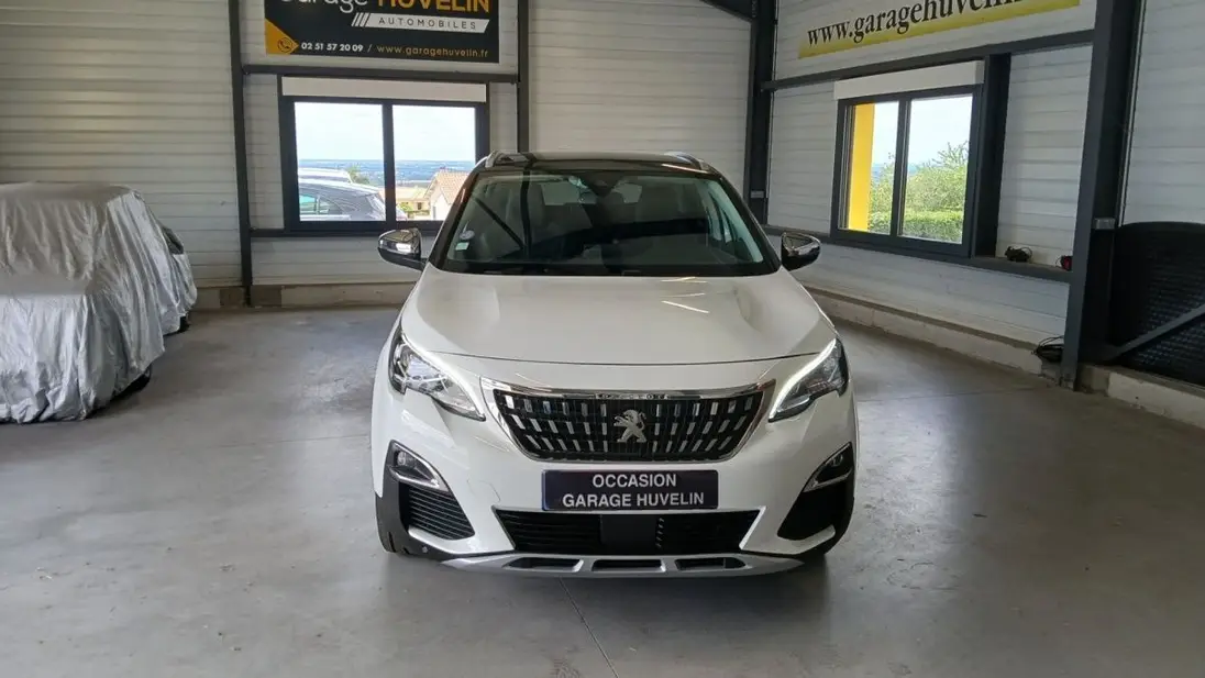 PEUGEOT    3008 II
