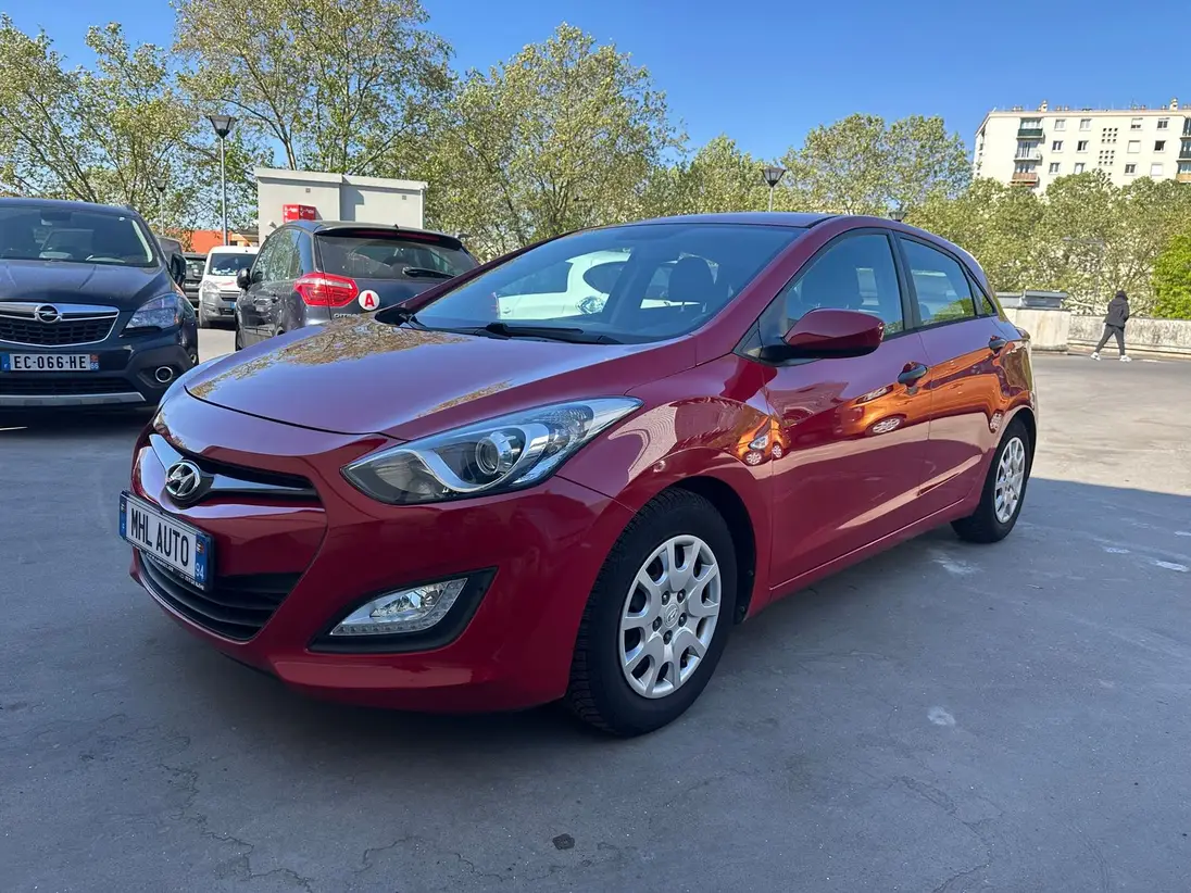 HYUNDAI  I30 II