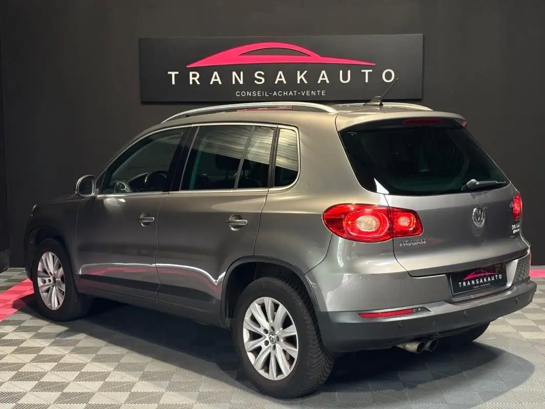  VOLKSWAGEN    TIGUAN