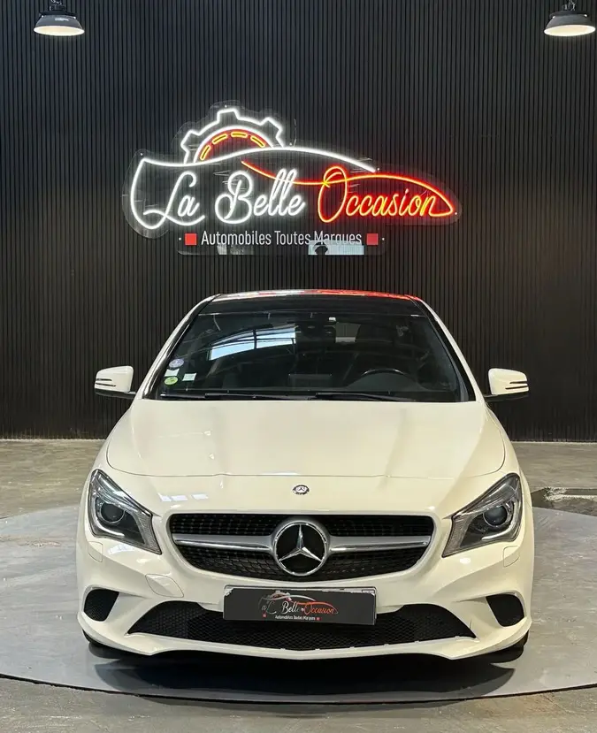 MERCEDES   CLA phase 2