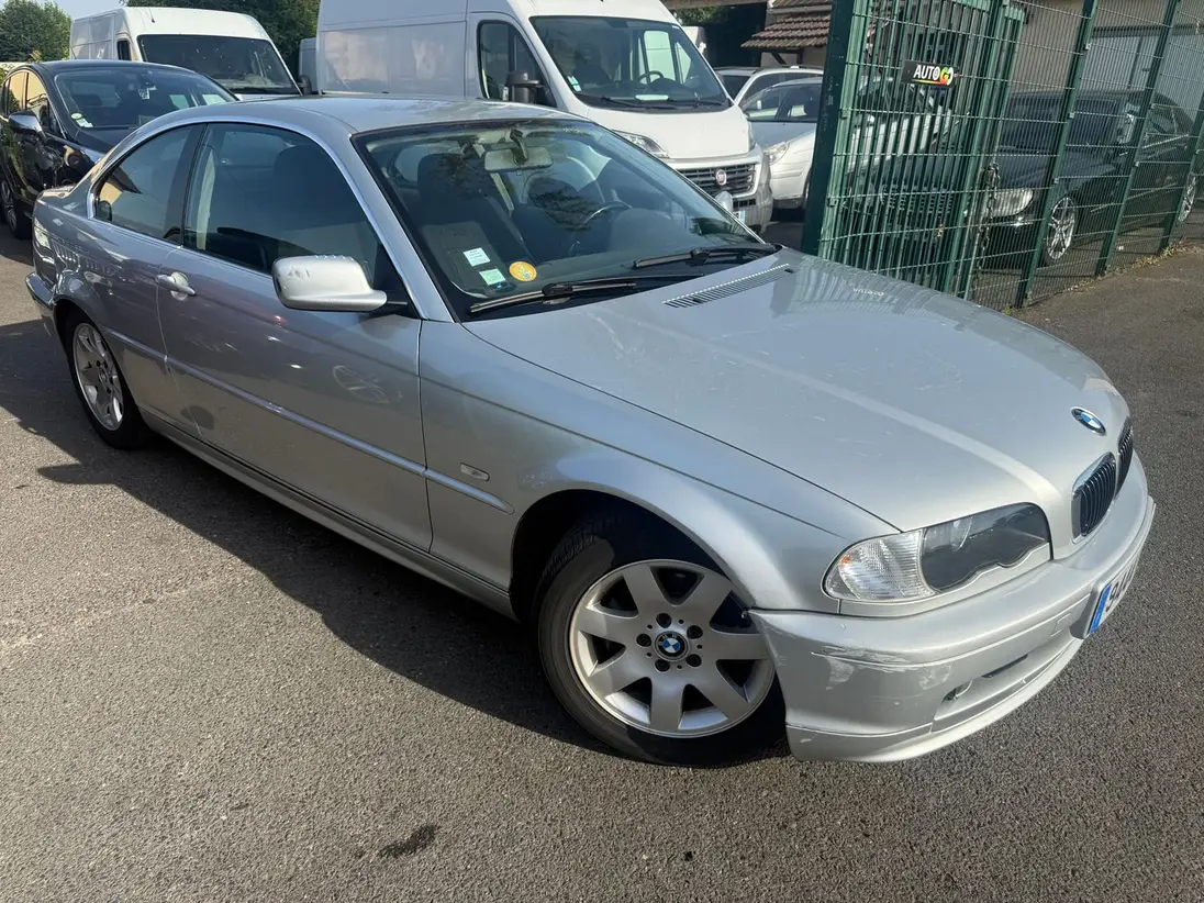BMW    SERIE 3 E46 COUPE