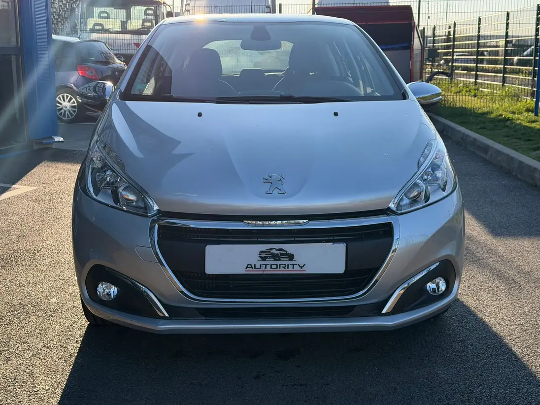 PEUGEOT    208 phase 2