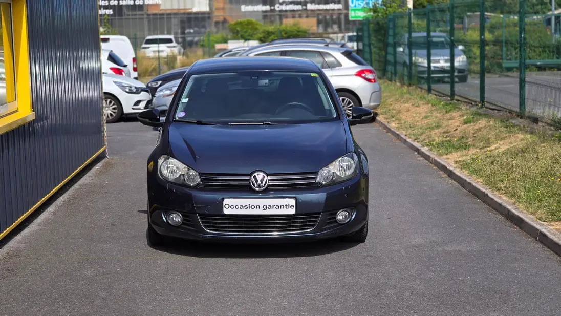 VOLKSWAGEN   GOLF VI