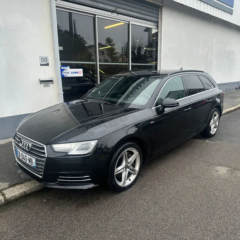 AUDI  A4 V AVANT