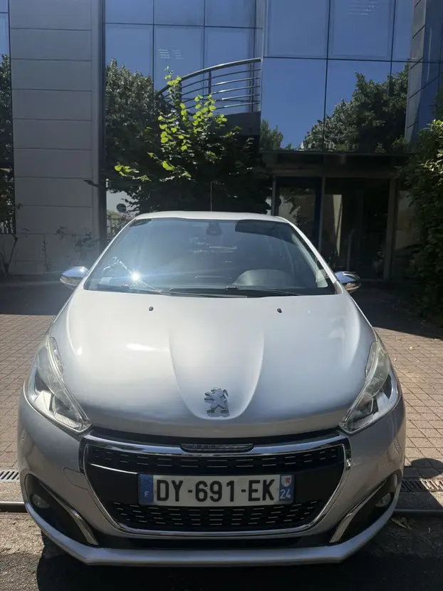 PEUGEOT    208 phase 2