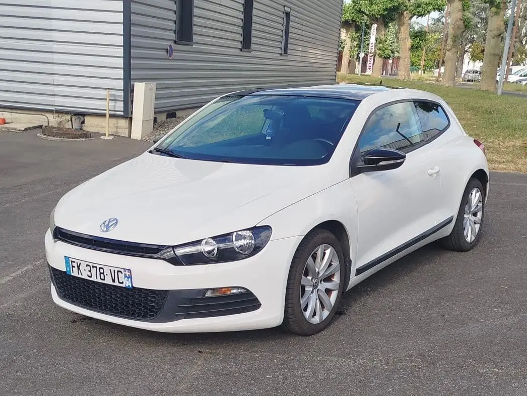 VOLKSWAGEN  SCIROCCO II