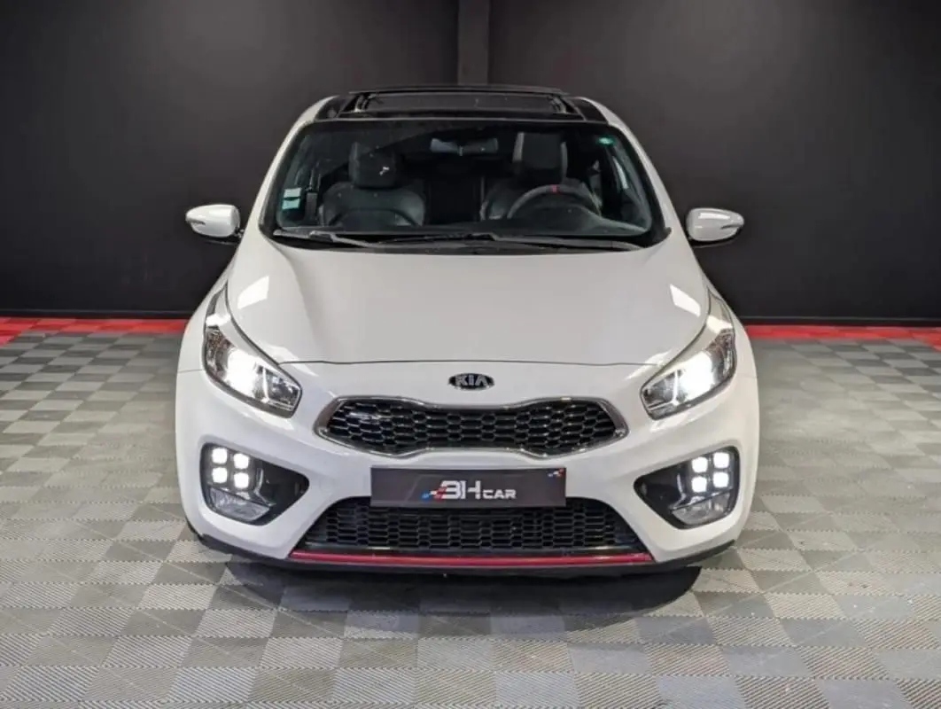 KIA    CEE D II