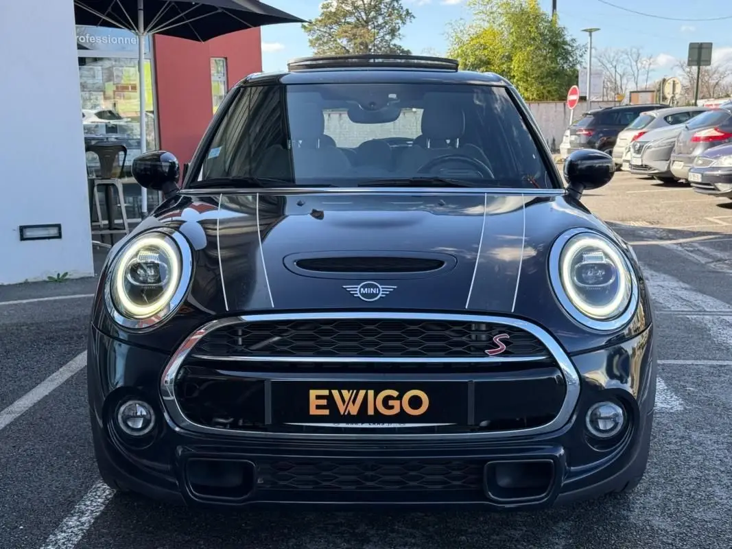 MINI    III 5P