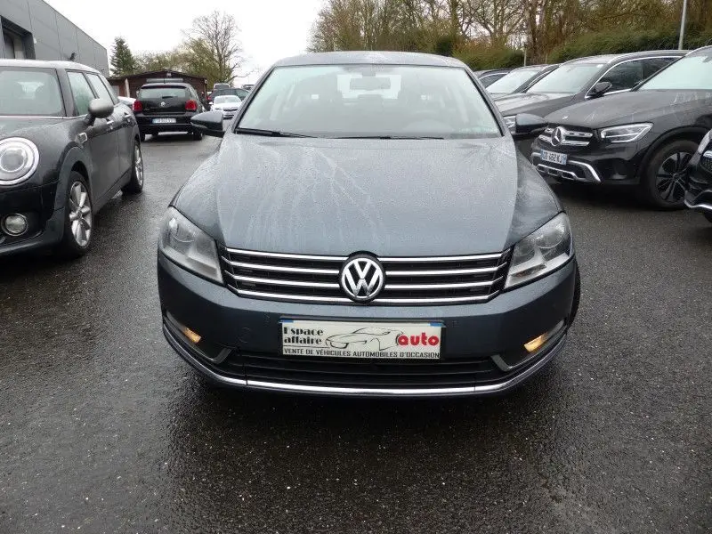 VOLKSWAGEN    PASSAT VII