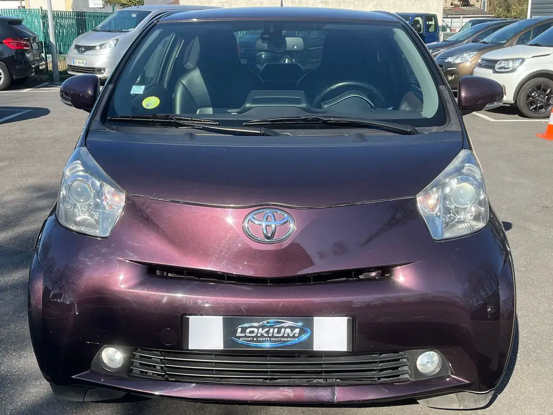 TOYOTA    IQ