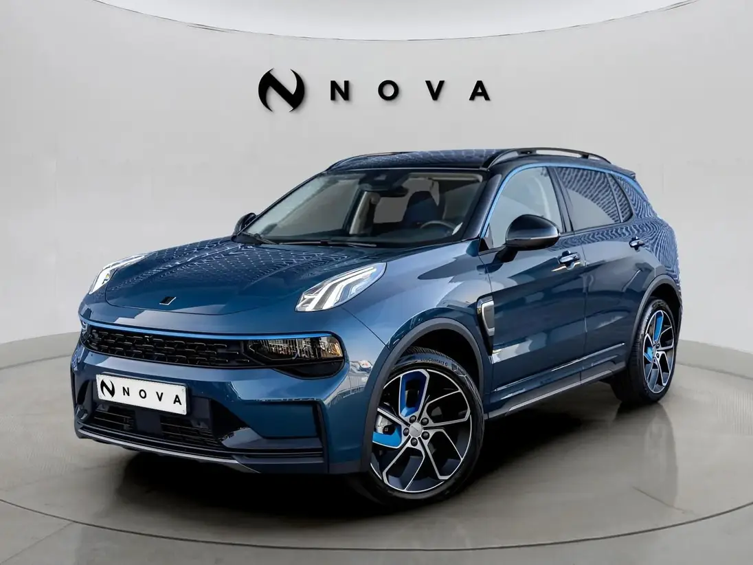 LYNK & CO  01