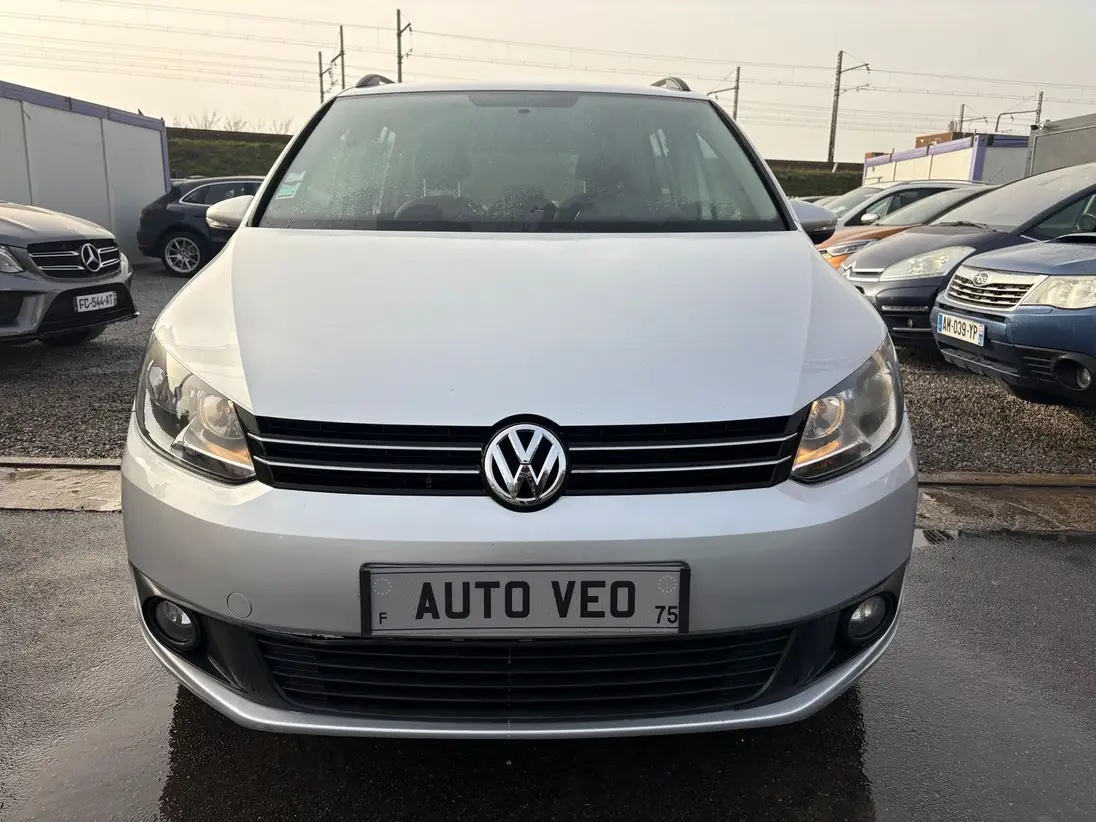 VOLKSWAGEN    TOURAN II