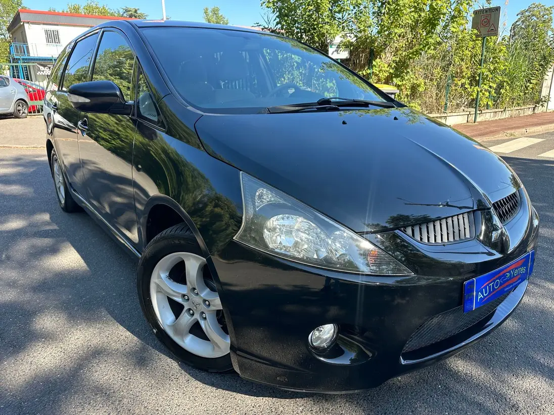 MITSUBISHI    GRANDIS