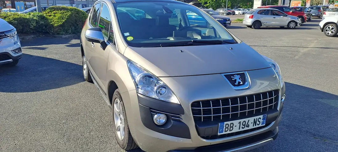 PEUGEOT   3008