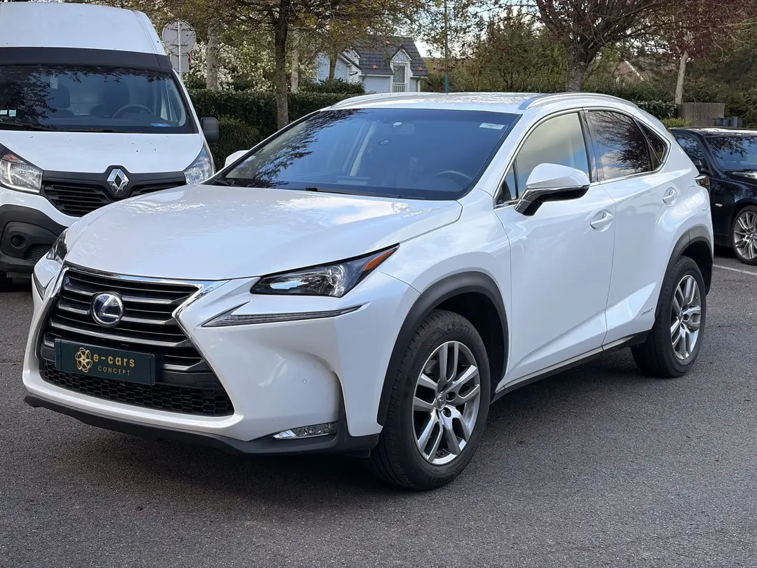 LEXUS  NX
