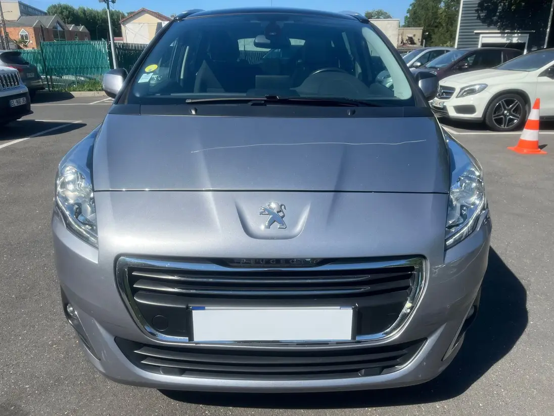PEUGEOT     5008 phase 2