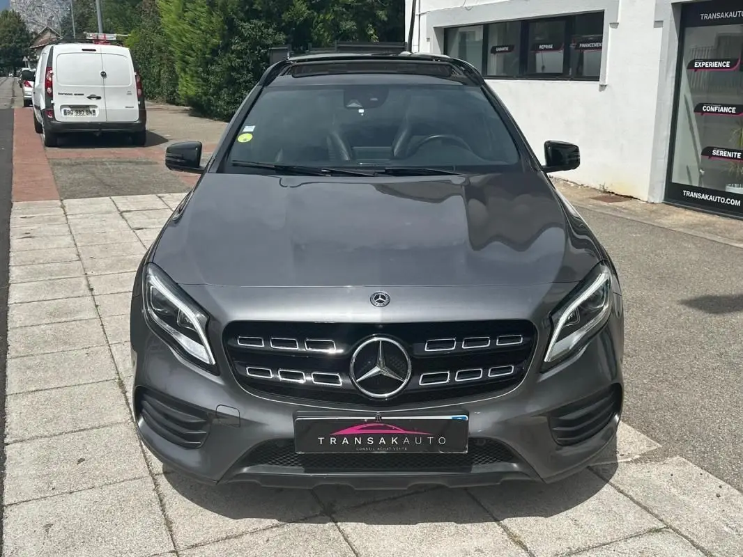 MERCEDES    GLA II