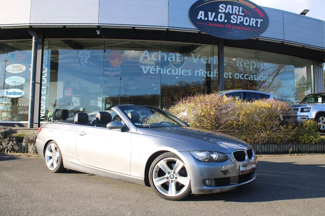 BMW    SERIE 3 E93 CABRIOLET