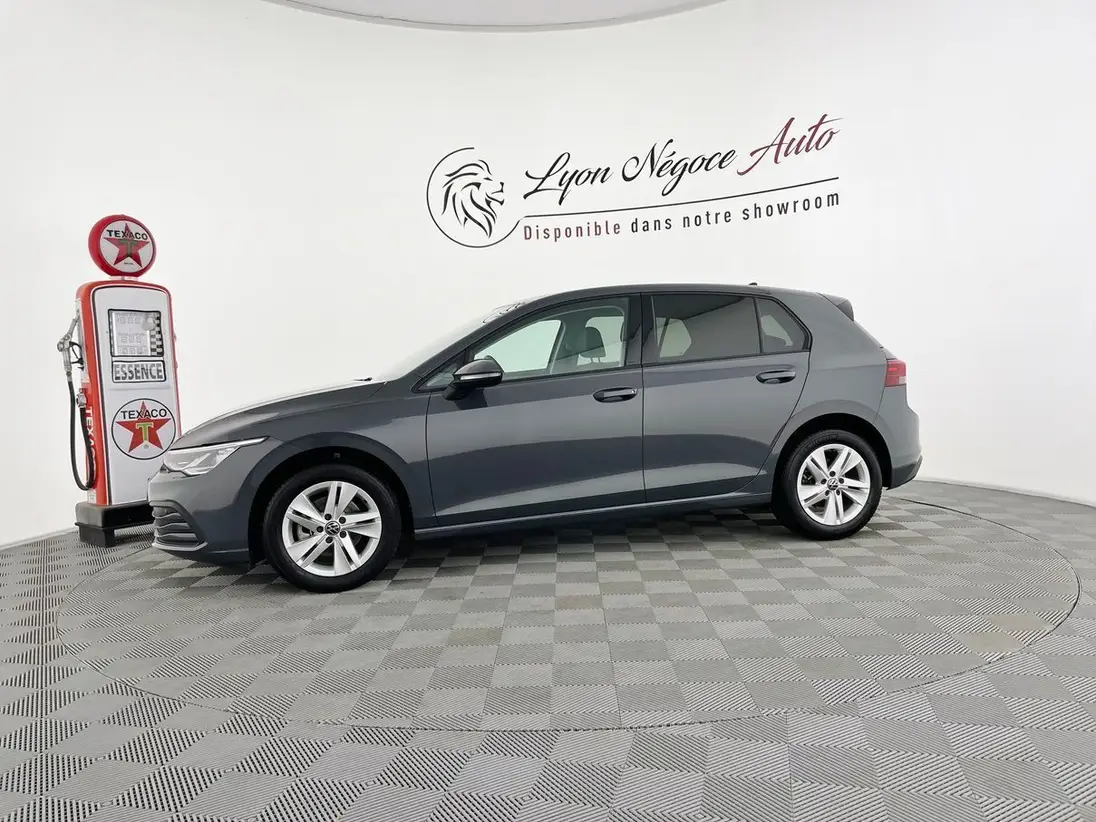 VOLKSWAGEN  GOLF VIII