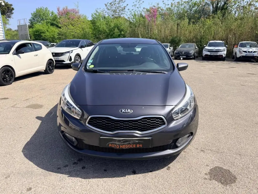 KIA    CEE D II