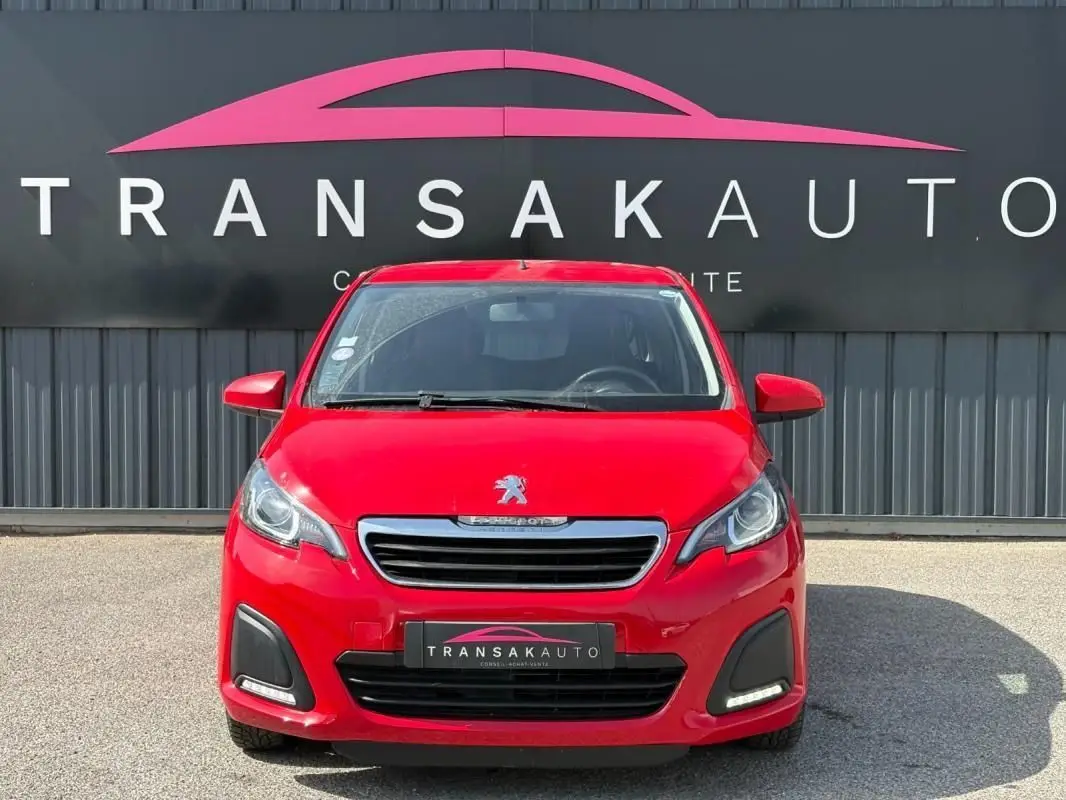 PEUGEOT     108