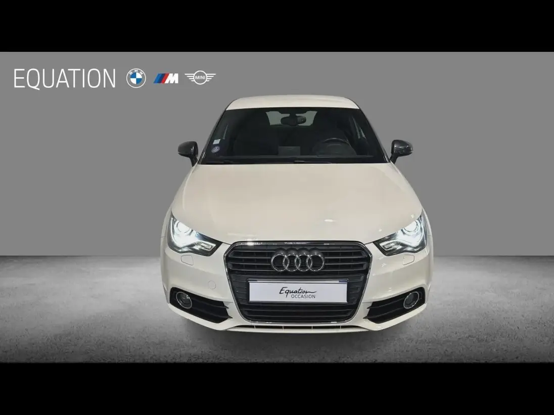 AUDI    A1