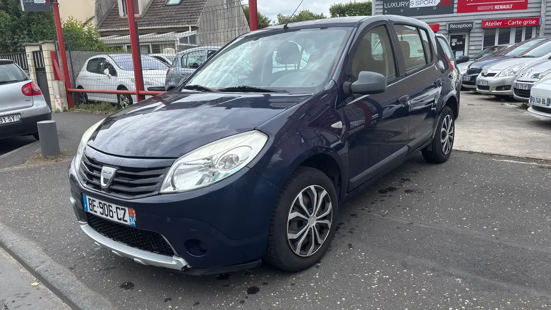 DACIA SANDERO