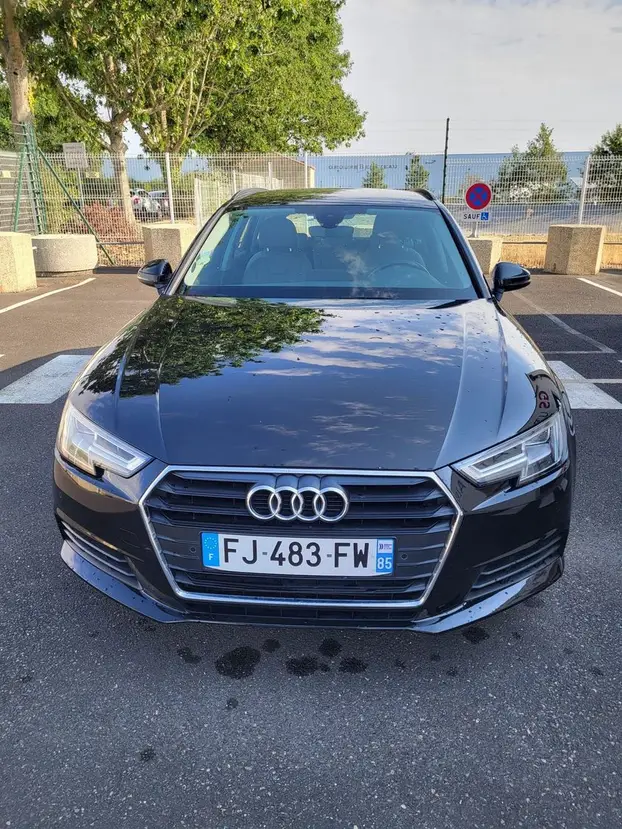 AUDI     A4 V AVANT