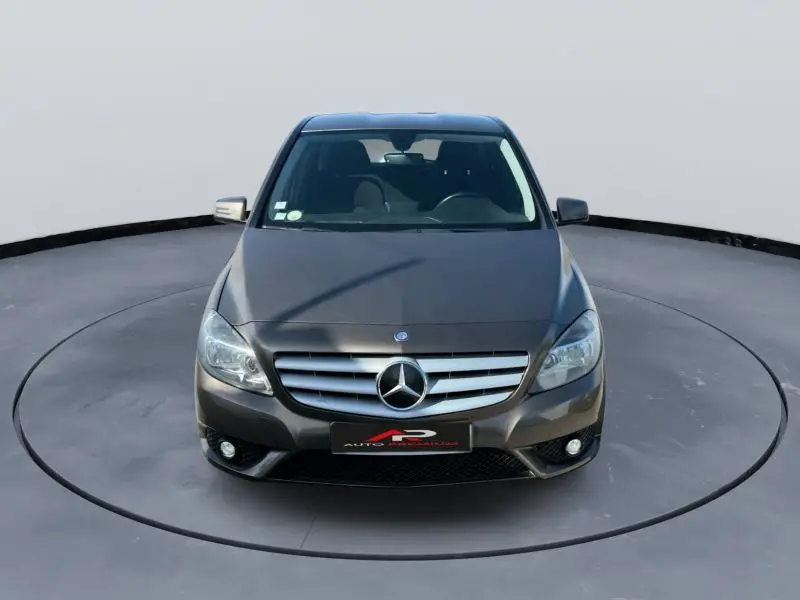 MERCEDES    CLASSE B II