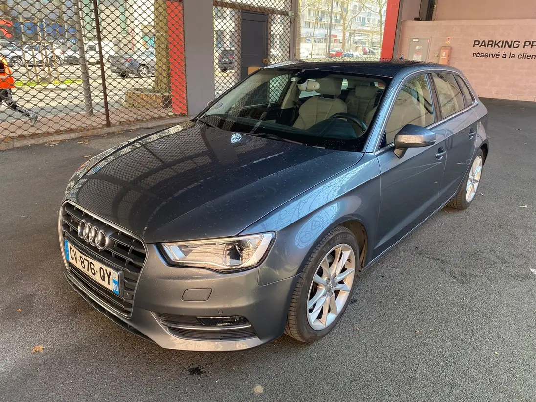 AUDI    A3 III SPORTBACK