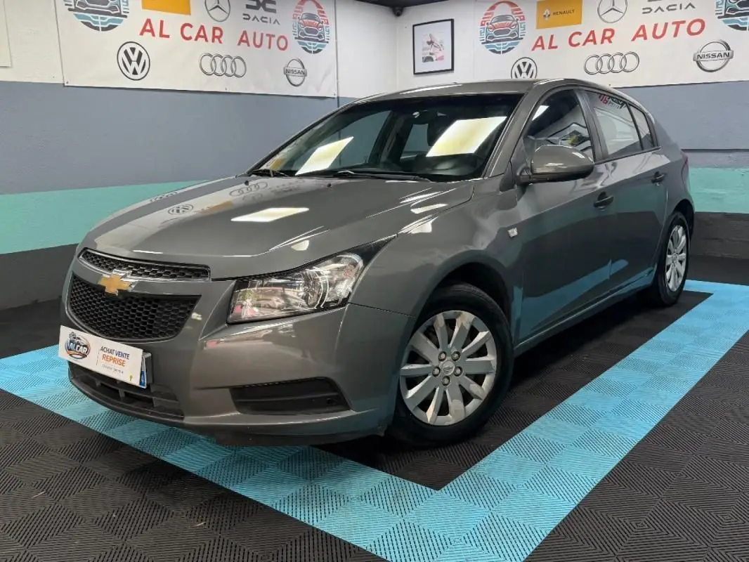 CHEVROLET  CRUZE