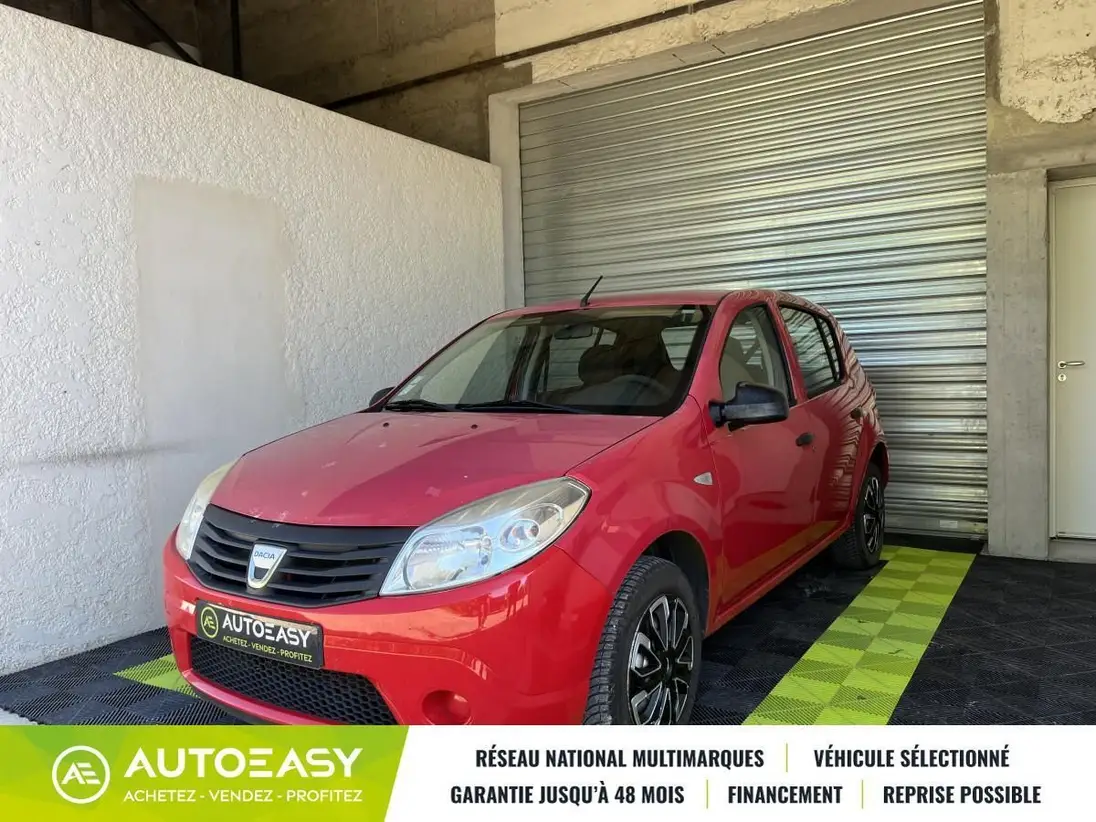 DACIA    SANDERO