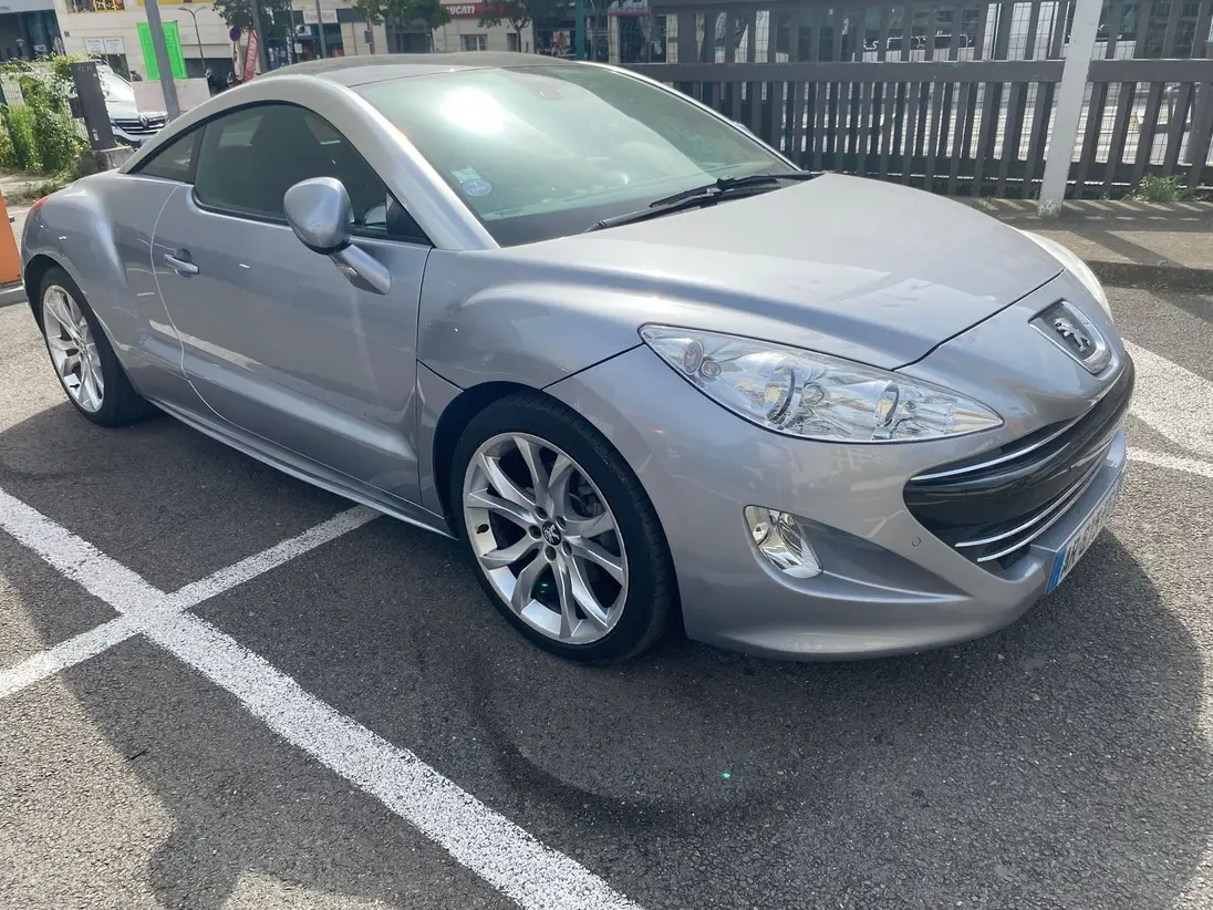 PEUGEOT     RCZ