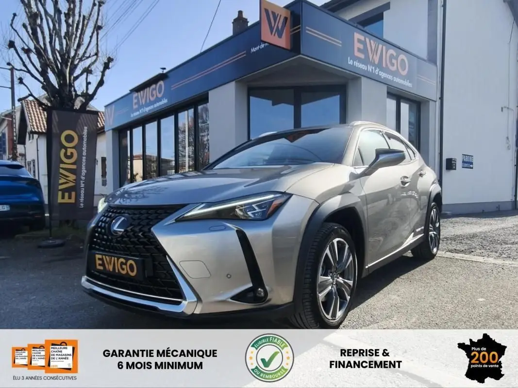 LEXUS  V