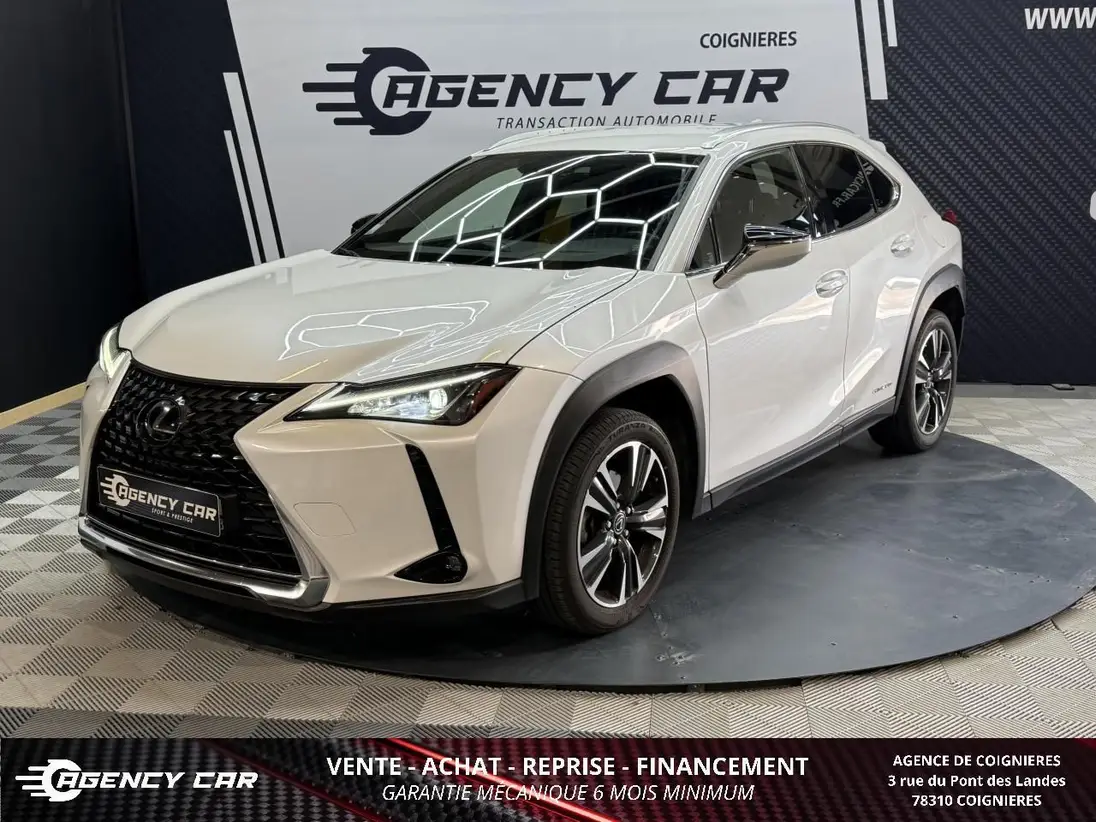 LEXUS  UX phase 2