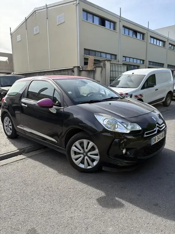 CITROEN     DS3