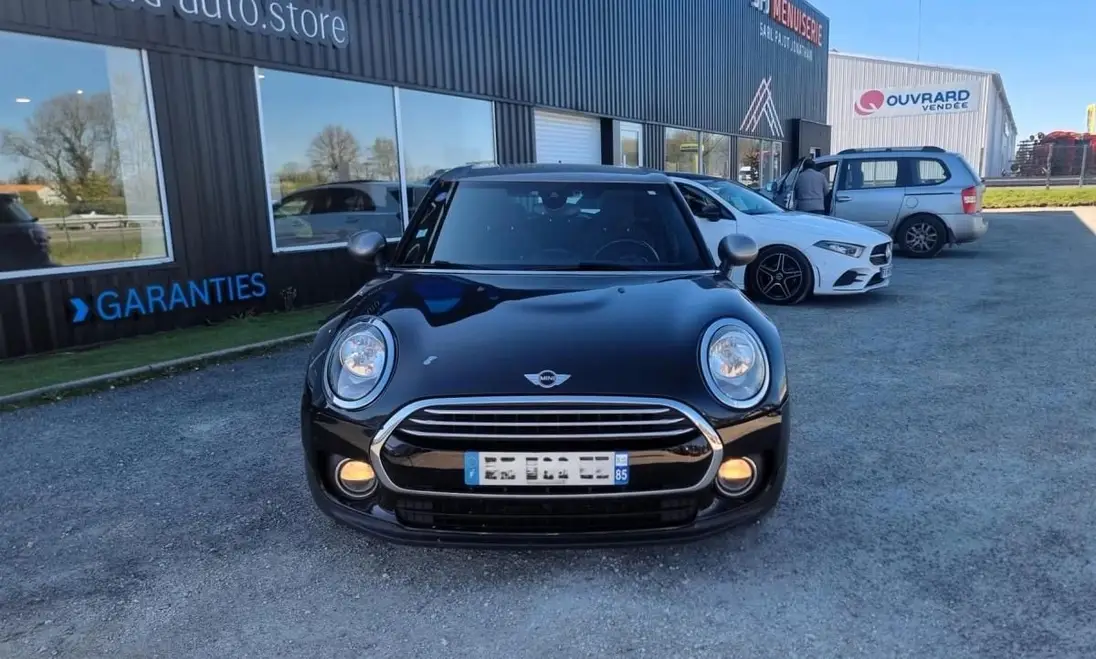 MINI    III CLUBMAN