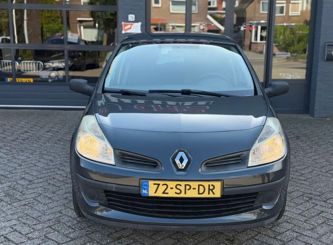 RENAULT     CLIO III