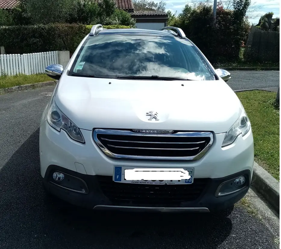 PEUGEOT  2008