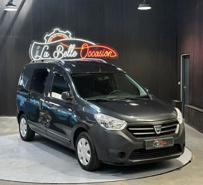 DACIA     DOKKER
